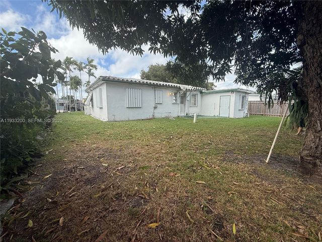 1001 SW 72nd Ct, Miami, FL 33144