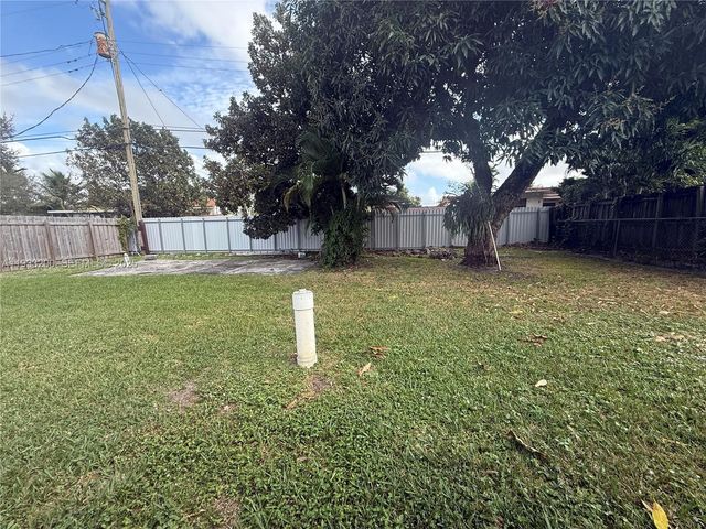 1001 SW 72nd Ct, Miami, FL 33144