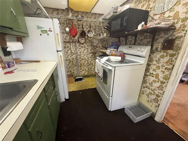 1001 SW 72nd Ct, Miami, FL 33144