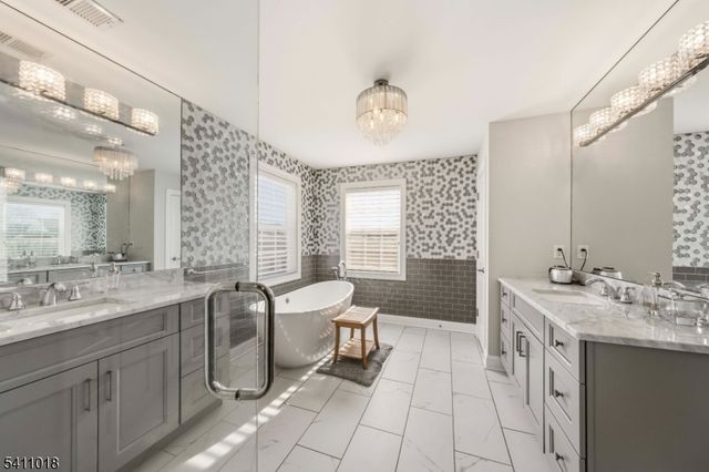 601 Monroe Ct, Hanover Twp., NJ 07981