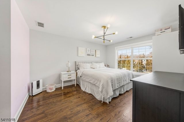 601 Monroe Ct, Hanover Twp., NJ 07981