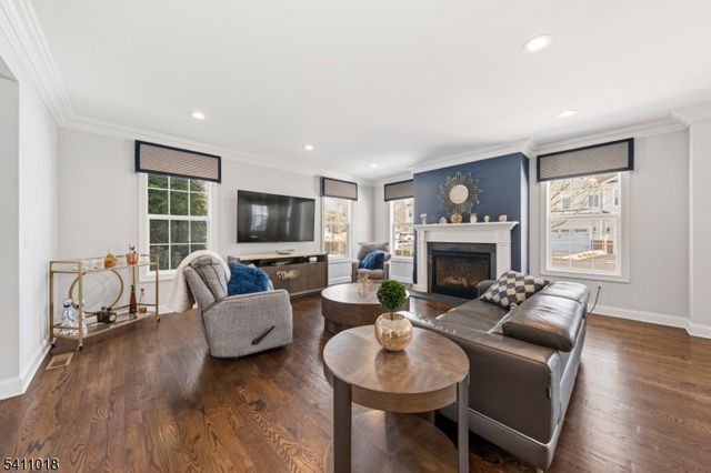 601 Monroe Ct, Hanover Twp., NJ 07981