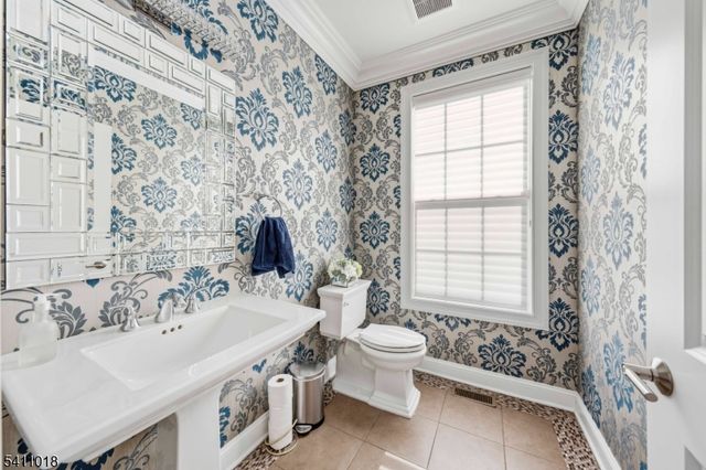 601 Monroe Ct, Hanover Twp., NJ 07981