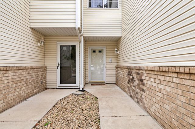 6159 Creek Line Drive, Minnetonka, MN 55345