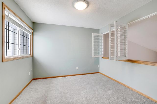 6159 Creek Line Drive, Minnetonka, MN 55345
