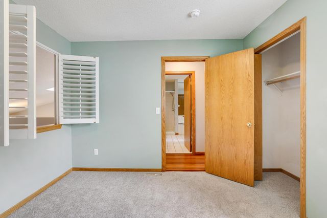 6159 Creek Line Drive, Minnetonka, MN 55345
