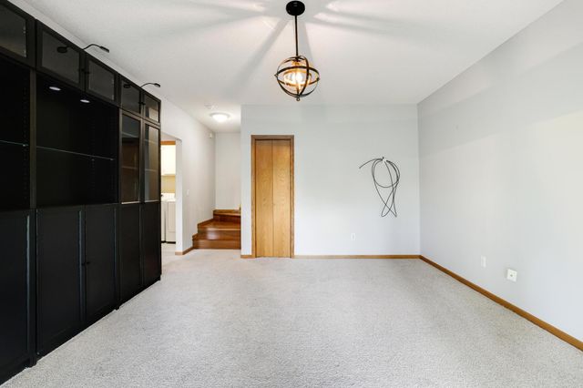 6159 Creek Line Drive, Minnetonka, MN 55345