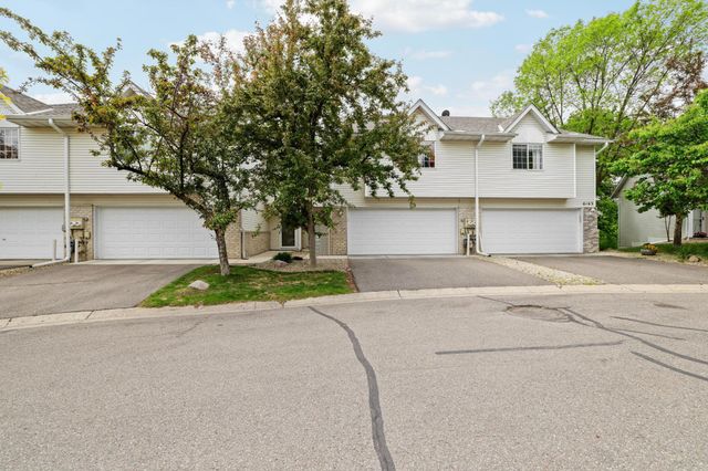 6159 Creek Line Drive, Minnetonka, MN 55345