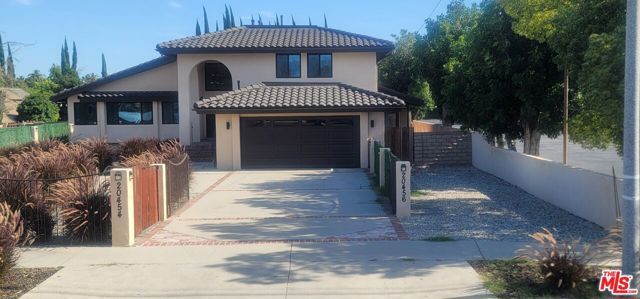 20456 W Strathern Street, Winnetka (los Angeles), CA 91306