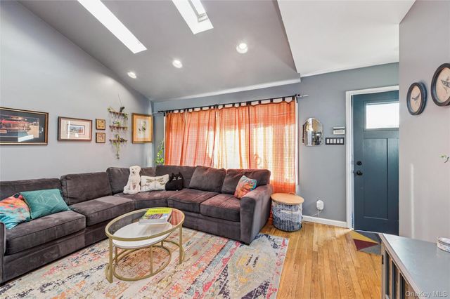 48 Elliot Drive, Hicksville, NY 11801