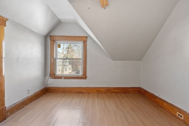 3 Franconia St, Worcester, MA 01602