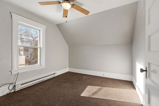 3 Franconia St, Worcester, MA 01602