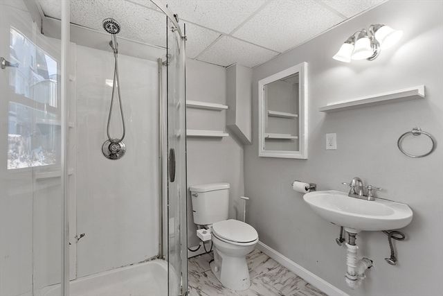 3 Franconia St, Worcester, MA 01602