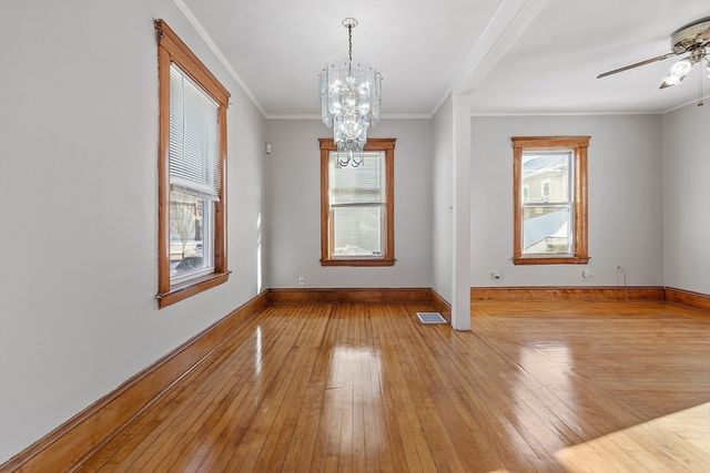 3 Franconia St, Worcester, MA 01602