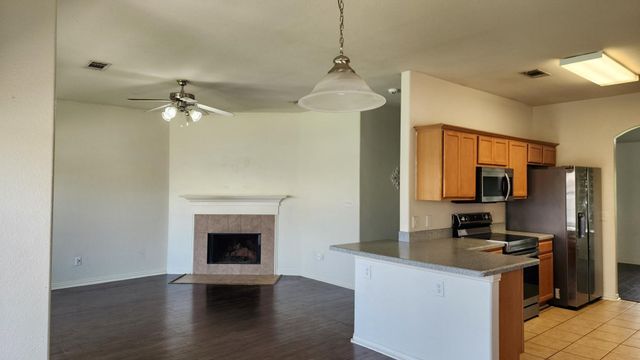 515 Creekside Drive, Princeton, TX 75407