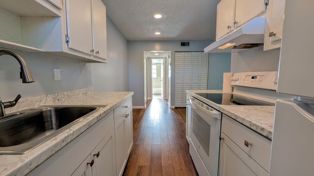 2301 SE 4th Street 15, Boynton Beach, FL 33435