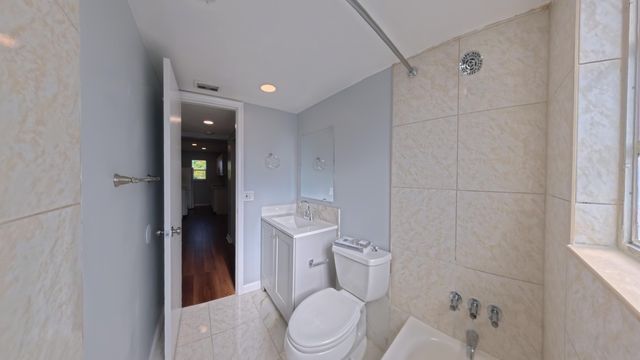 2301 SE 4th Street 15, Boynton Beach, FL 33435