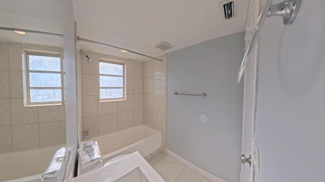 2301 SE 4th Street 15, Boynton Beach, FL 33435