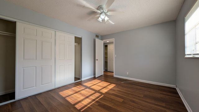 2301 SE 4th Street 15, Boynton Beach, FL 33435