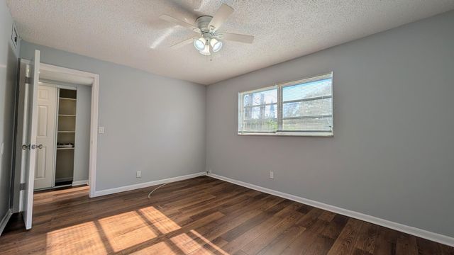 2301 SE 4th Street 15, Boynton Beach, FL 33435