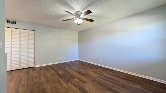 2301 SE 4th Street 15, Boynton Beach, FL 33435