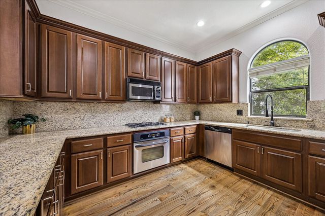 608 Westcott Street, Houston, TX 77007