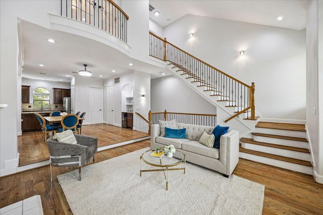 608 Westcott Street, Houston, TX 77007