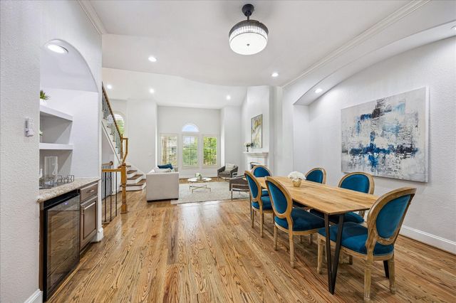 608 Westcott Street, Houston, TX 77007