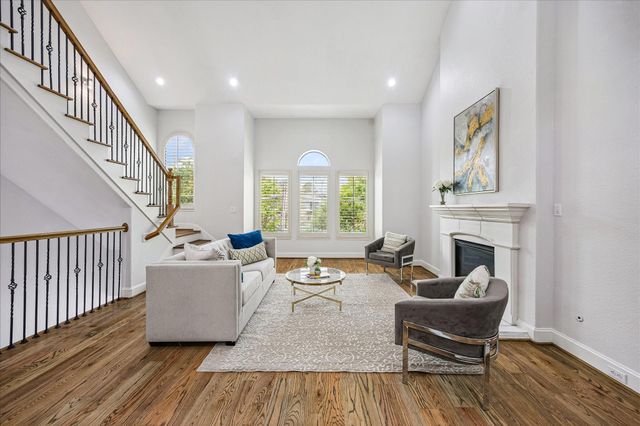 608 Westcott Street, Houston, TX 77007