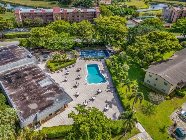 7360 NW 1st Street 208, Margate, FL 33063