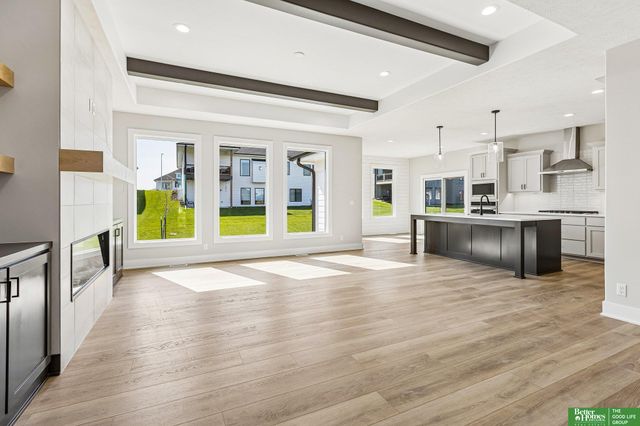 12375 lake Vista Drive, Papillion, NE 68046