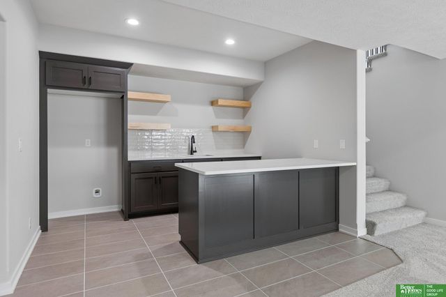 12375 lake Vista Drive, Papillion, NE 68046