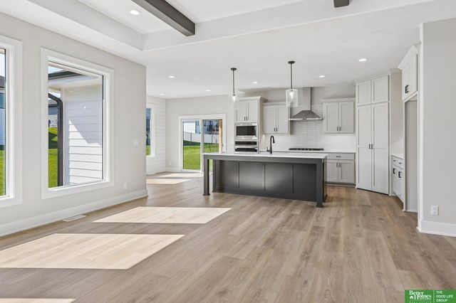 12375 lake Vista Drive, Papillion, NE 68046