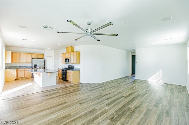 1911 Luxor Lights Avenue, North Las Vegas, NV 89081