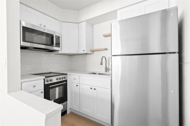 13388 1ST STREET E, Madeira Beach, FL 33708