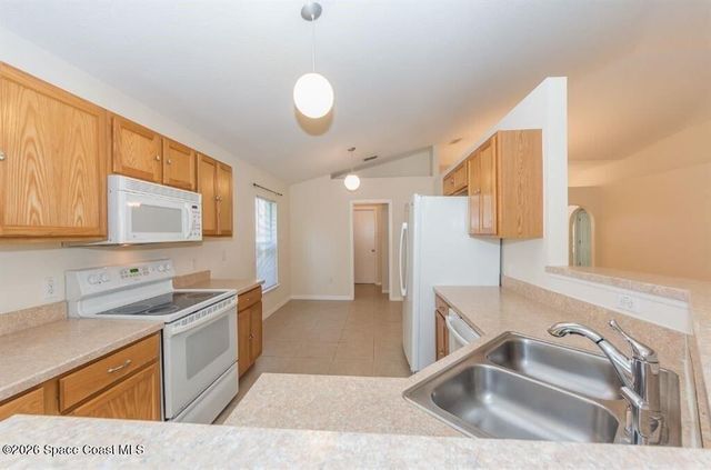 141 Morgan Circle, Sebastian, FL 32958