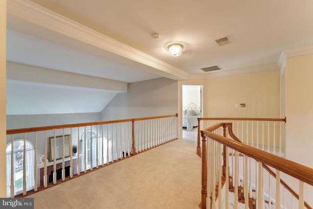 12704 AUTUMN CREST DR, Oak Hill, VA 20171