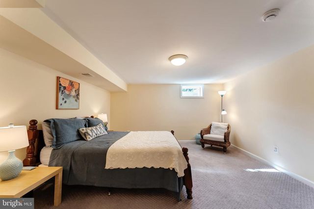 12704 AUTUMN CREST DR, Oak Hill, VA 20171