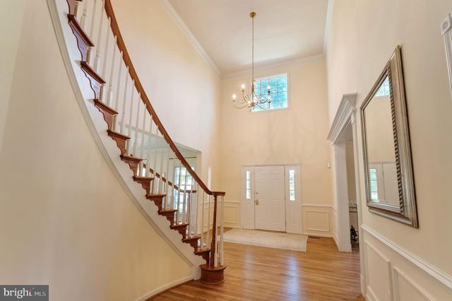 12704 AUTUMN CREST DR, Oak Hill, VA 20171