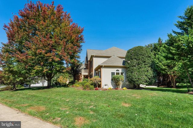 12704 AUTUMN CREST DR, Oak Hill, VA 20171
