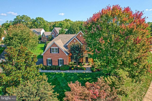 12704 AUTUMN CREST DR, Oak Hill, VA 20171