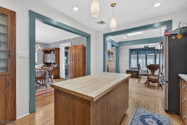 203 Balmiere Rd, Cranford Twp., NJ 07016