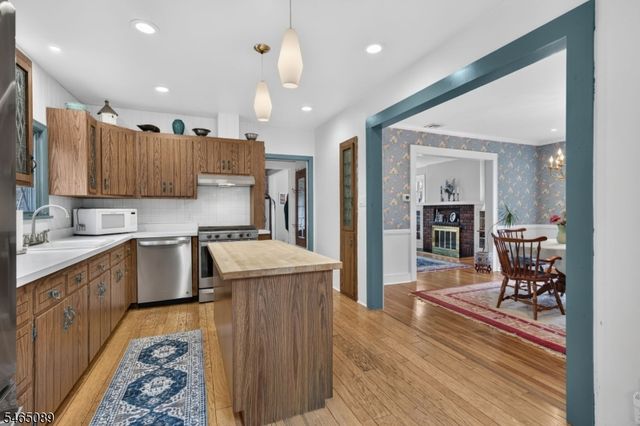 203 Balmiere Rd, Cranford Twp., NJ 07016