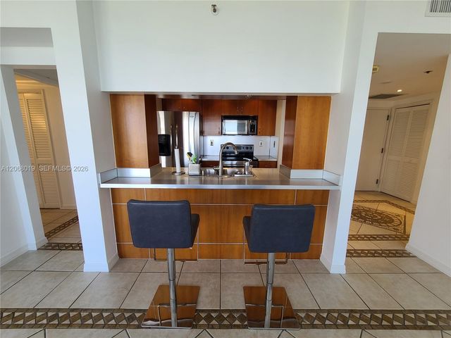 1581 Brickell Avenue 1907, Miami, FL 33129