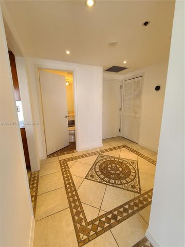1581 Brickell Avenue 1907, Miami, FL 33129