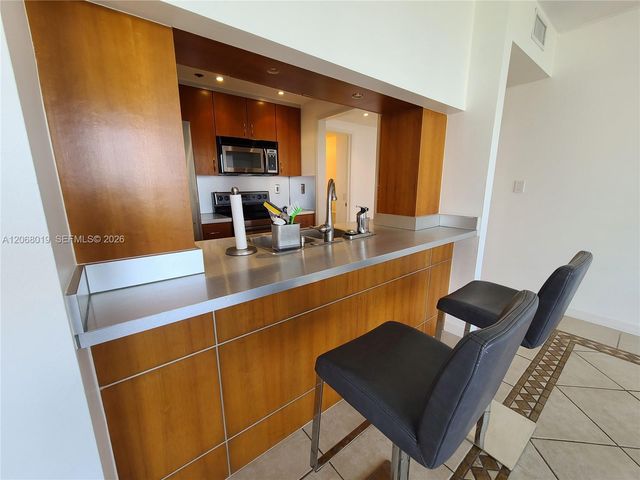 1581 Brickell Avenue 1907, Miami, FL 33129