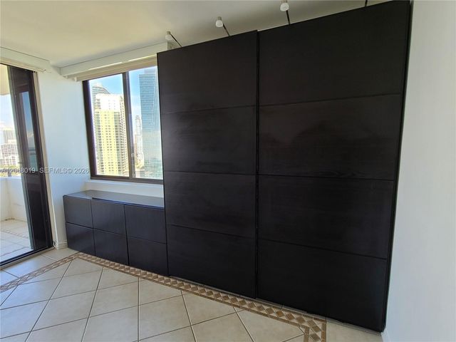 1581 Brickell Avenue 1907, Miami, FL 33129