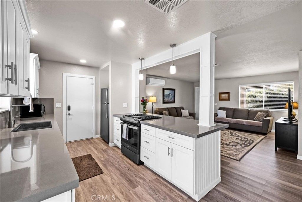 Image 10 of property listing at 6875 Mount Shasta Avenue, Joshua Tree, CA 92252