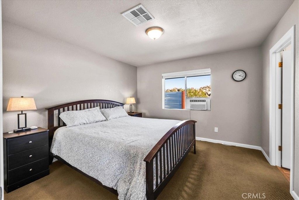 Image 16 of property listing at 6875 Mount Shasta Avenue, Joshua Tree, CA 92252