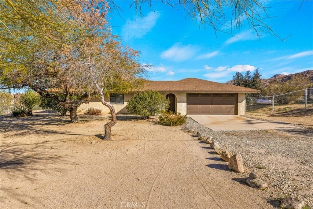 Image 2 of property listing at 6875 Mount Shasta Avenue, Joshua Tree, CA 92252